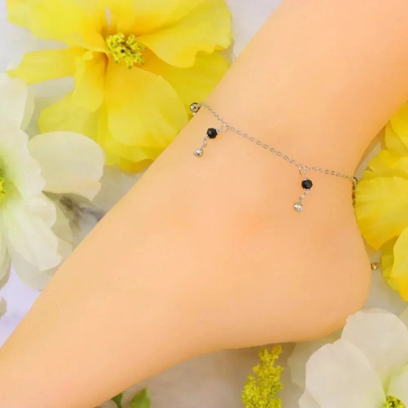 Minimalist Anklet, Sleek & Modern Design, Women’s Fashion, YC110358-A - Picture 5 of 10